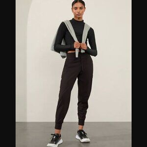 NWT Athleta Rainier Mid Rise Cargo Jogger